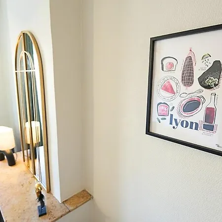 Cosy Et Design Entre Partdieu Et Charpennes Appartamento *